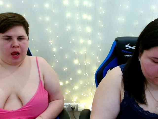BeckyAndEllen webcam