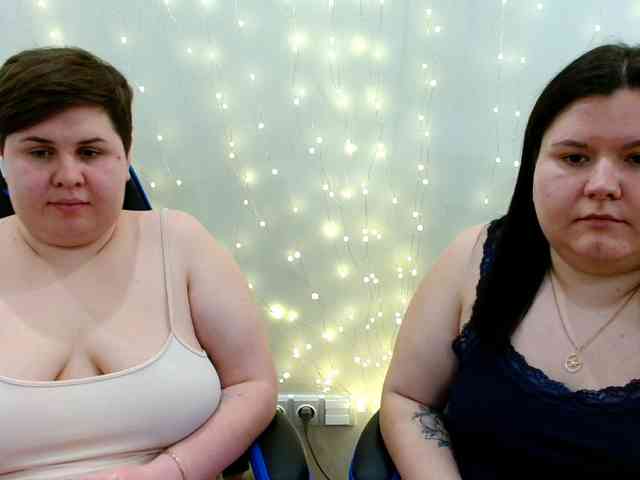 BeckyAndEllen webcam