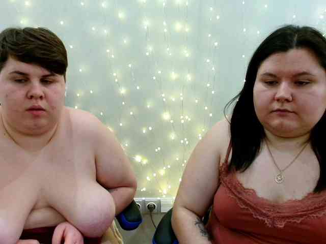BeckyAndEllen webcam