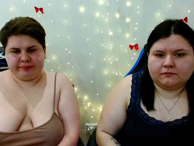 BeckyAndEllen webcam