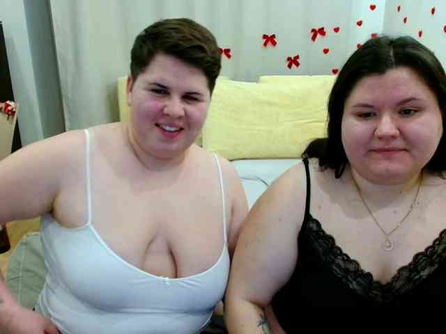 BeckyAndEllen webcam