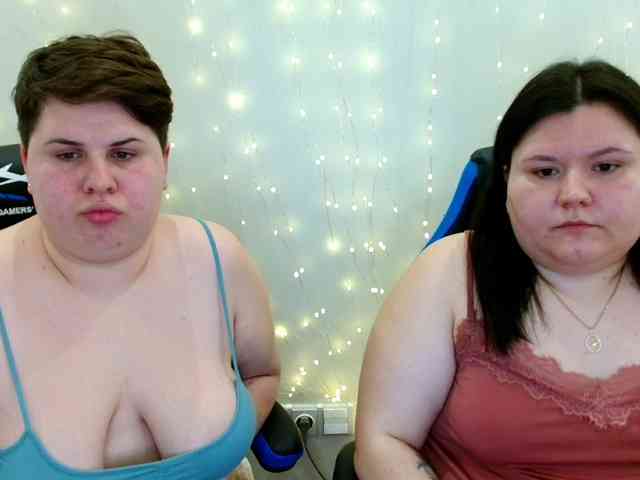 BeckyAndEllen webcam