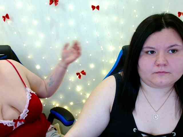 BeckyAndEllen webcam