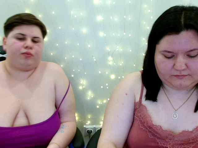 BeckyAndEllen webcam