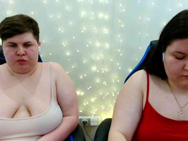 BeckyAndEllen webcam