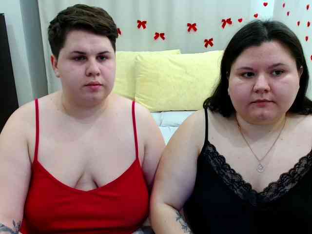 BeckyAndEllen webcam