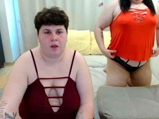 BeckyAndEllen webcam