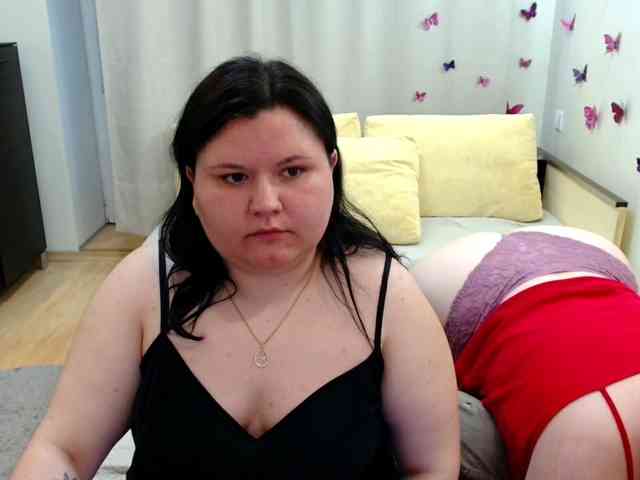 BeckyAndEllen webcam