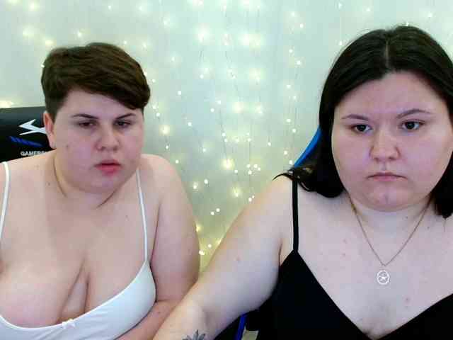 BeckyAndEllen webcam