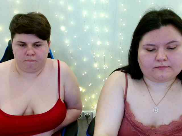 BeckyAndEllen webcam
