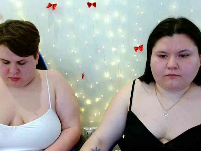 BeckyAndEllen webcam