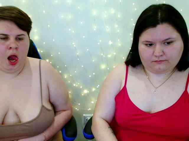 BeckyAndEllen webcam