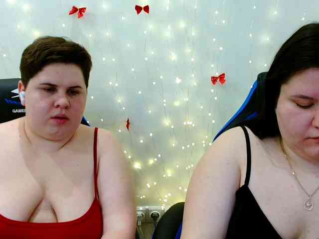 BeckyAndEllen webcam