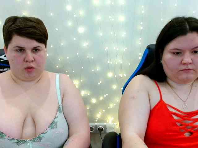 BeckyAndEllen webcam