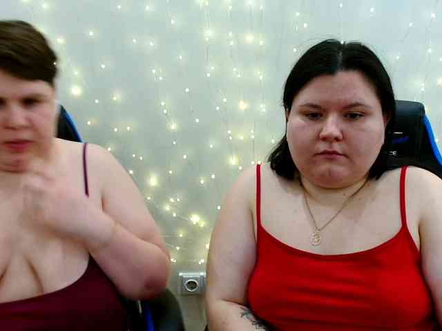 BeckyAndEllen webcam