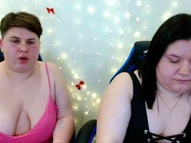 BeckyAndEllen webcam