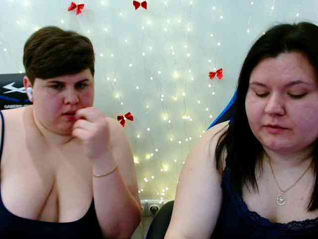 BeckyAndEllen webcam