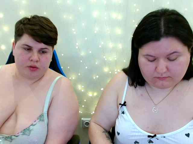BeckyAndEllen webcam