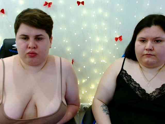 BeckyAndEllen webcam
