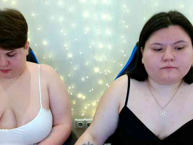 BeckyAndEllen webcam