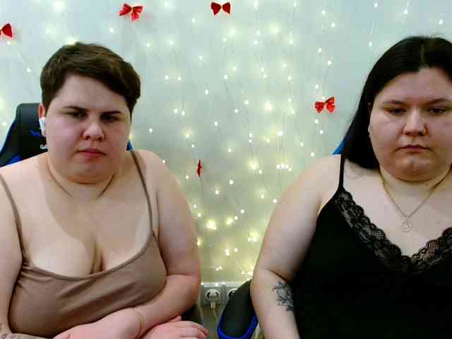 BeckyAndEllen webcam