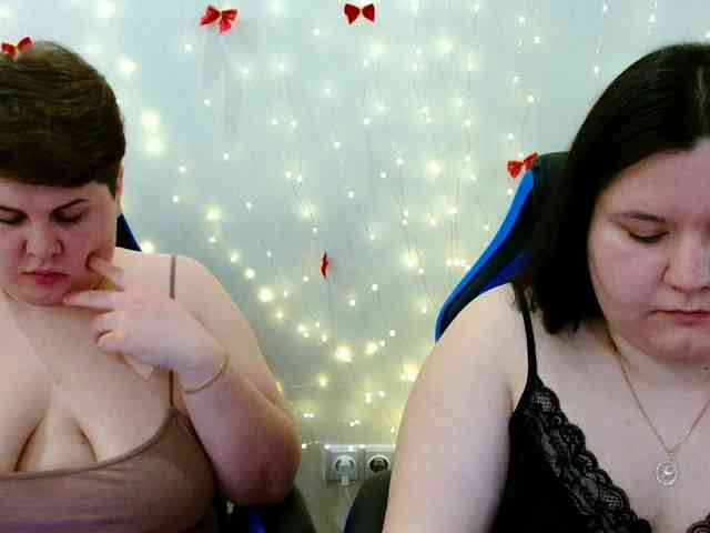 BeckyAndEllen webcam