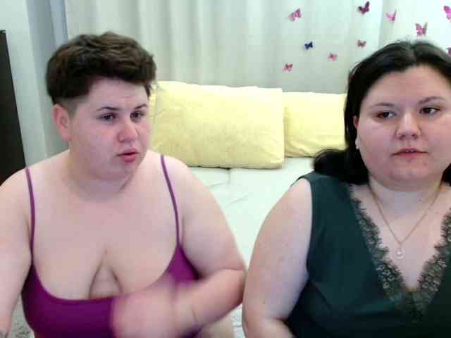 BeckyAndEllen webcam
