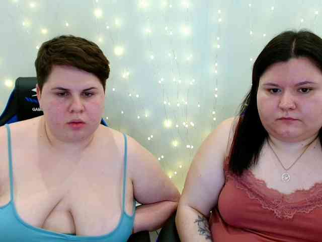 BeckyAndEllen webcam