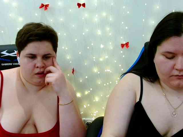 BeckyAndEllen webcam
