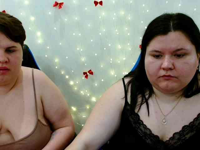 BeckyAndEllen webcam