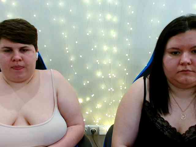 BeckyAndEllen webcam