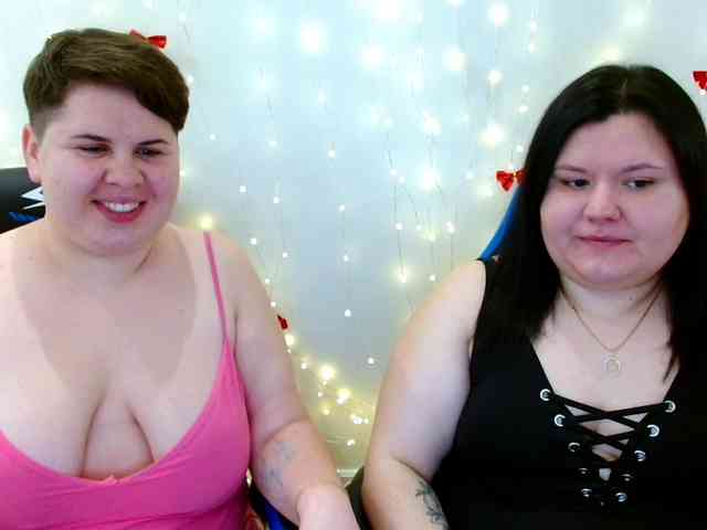 BeckyAndEllen webcam