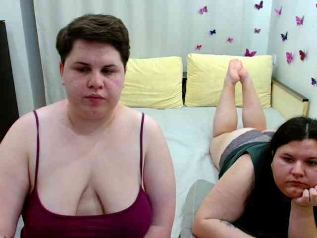 BeckyAndEllen webcam