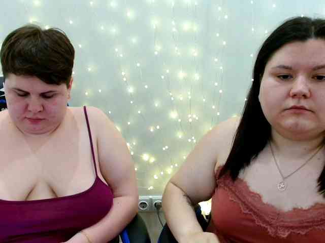 BeckyAndEllen webcam