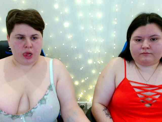 BeckyAndEllen webcam