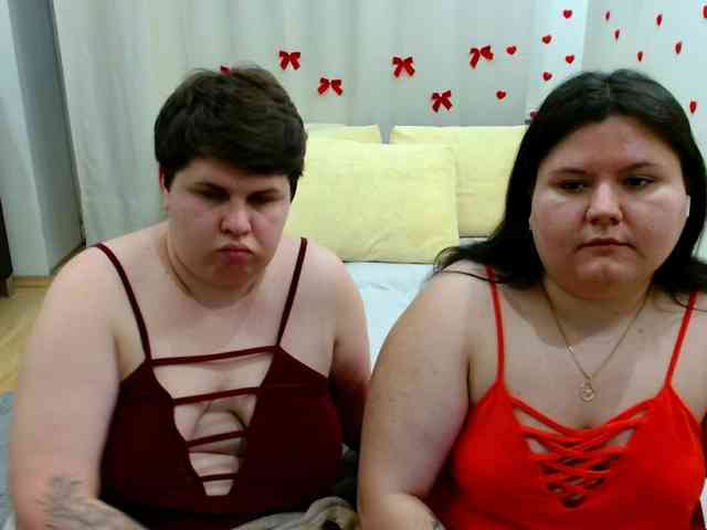 BeckyAndEllen webcam