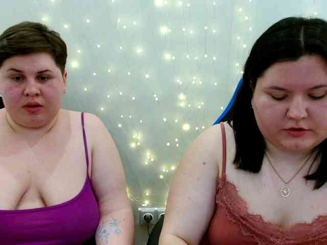 BeckyAndEllen webcam