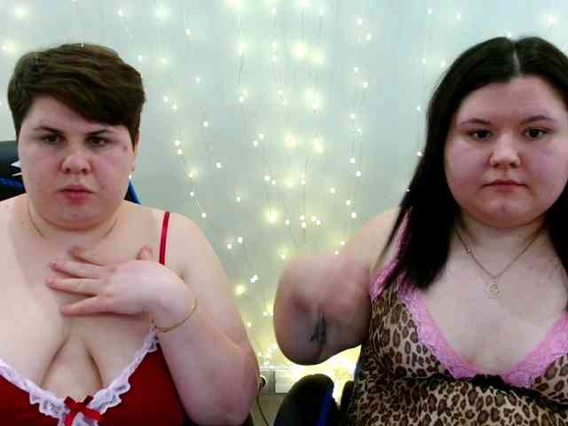 BeckyAndEllen webcam
