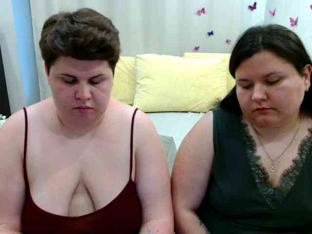 BeckyAndEllen webcam