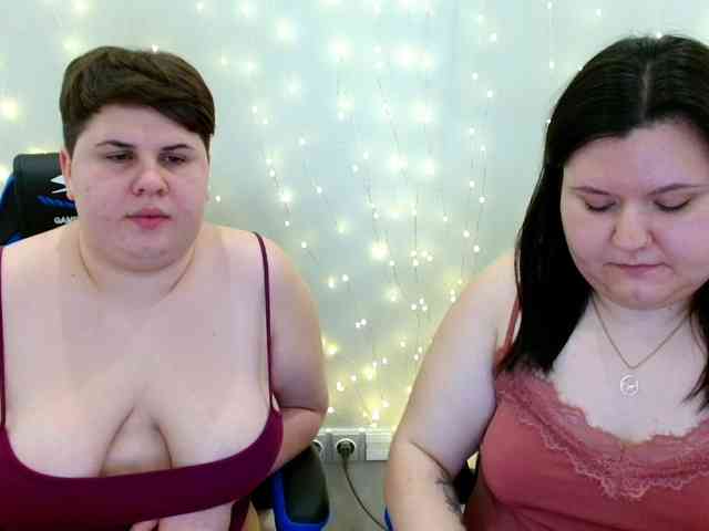BeckyAndEllen webcam