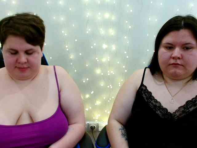 BeckyAndEllen webcam