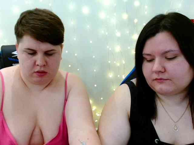 BeckyAndEllen webcam