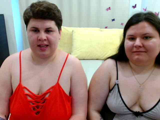 BeckyAndEllen webcam