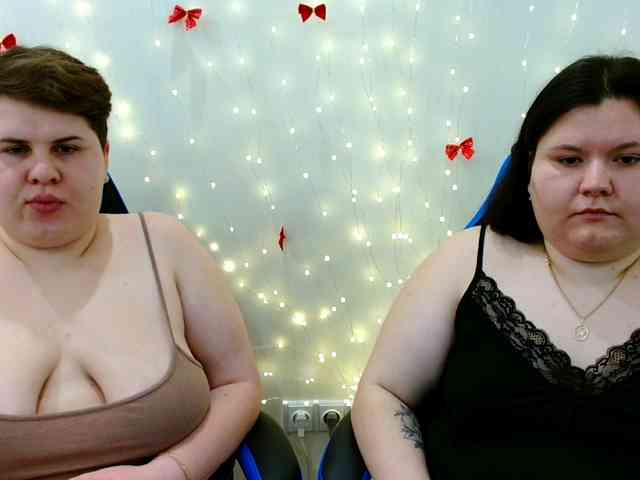 BeckyAndEllen webcam