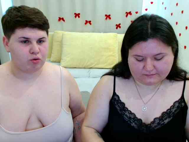 BeckyAndEllen webcam