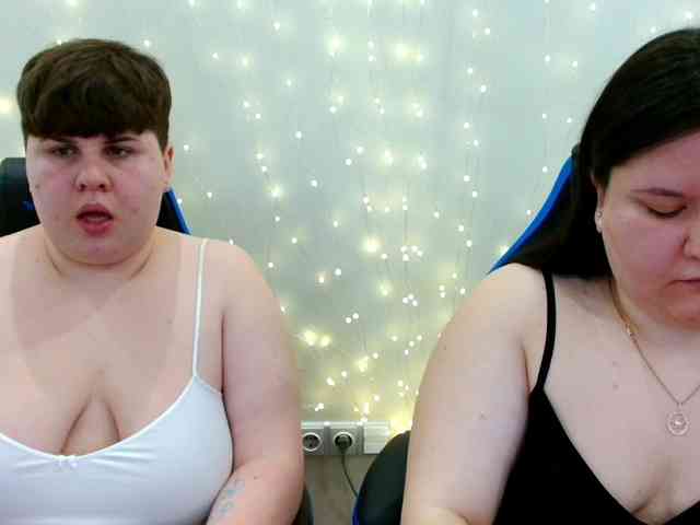 BeckyAndEllen webcam