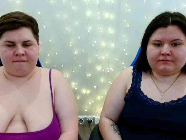 BeckyAndEllen webcam