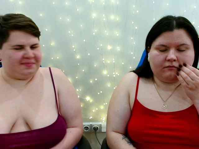 BeckyAndEllen webcam