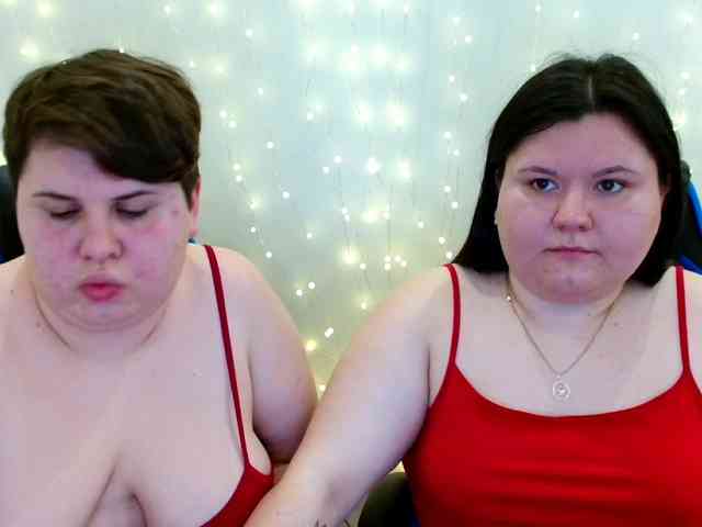 BeckyAndEllen webcam