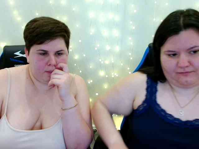 BeckyAndEllen webcam